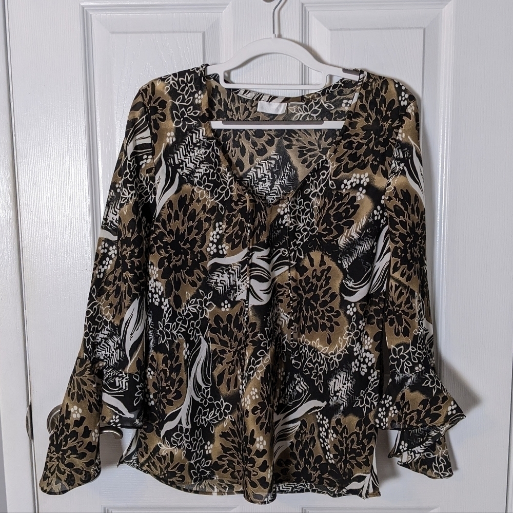 New GNW Bell Sleeve Tie-Front Animal Print Bohemian Blouse Size Medium‎